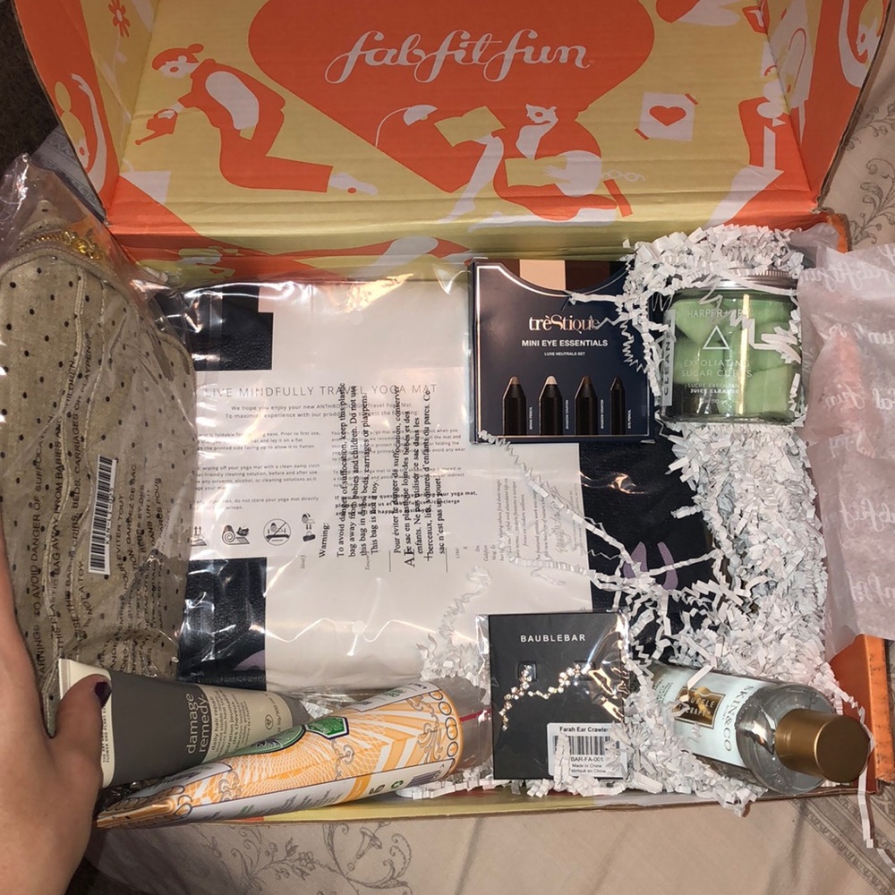 ENTIRE FAB FIT FUN FALL BOX 2019!
